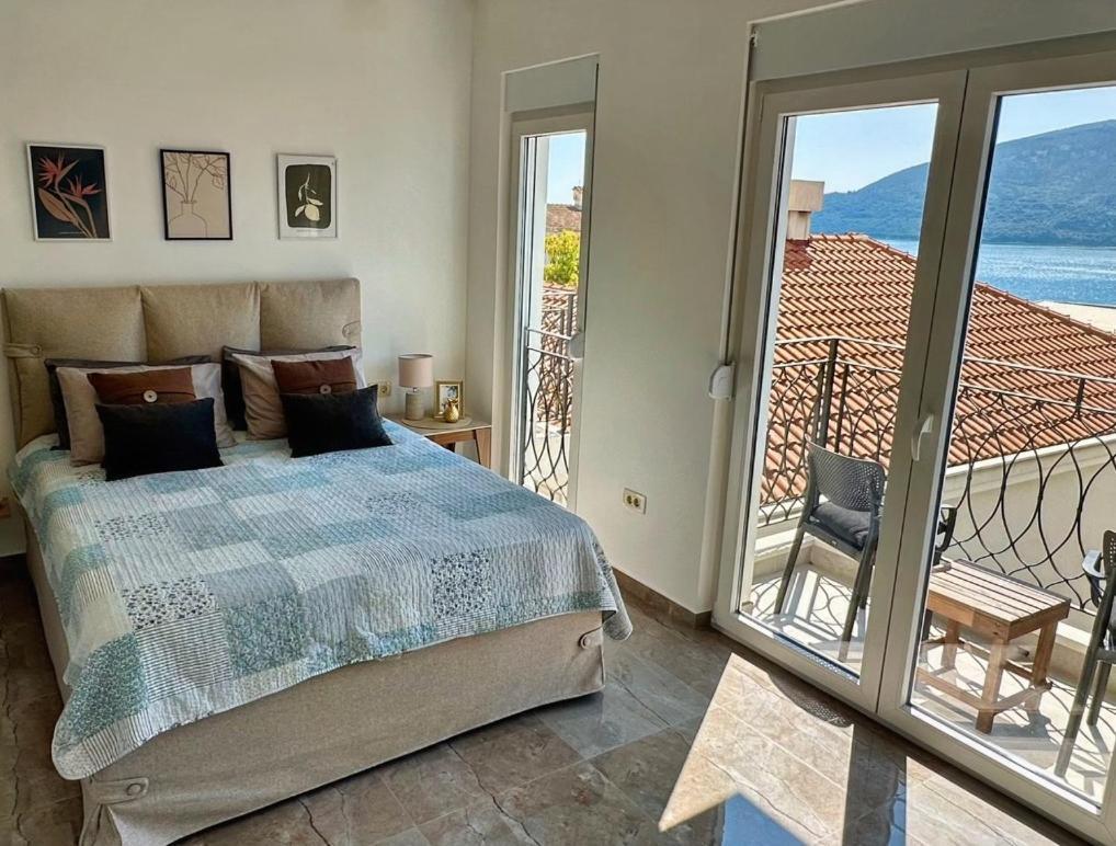 Apartment Casa M- Seaview #7 - Brand New *